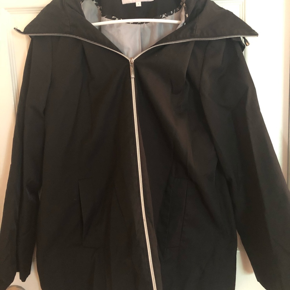Rain coat - Picture 3 of 3